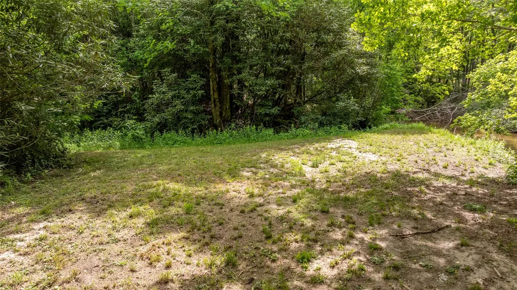 27 Receptive Drive Glenville NC 28736