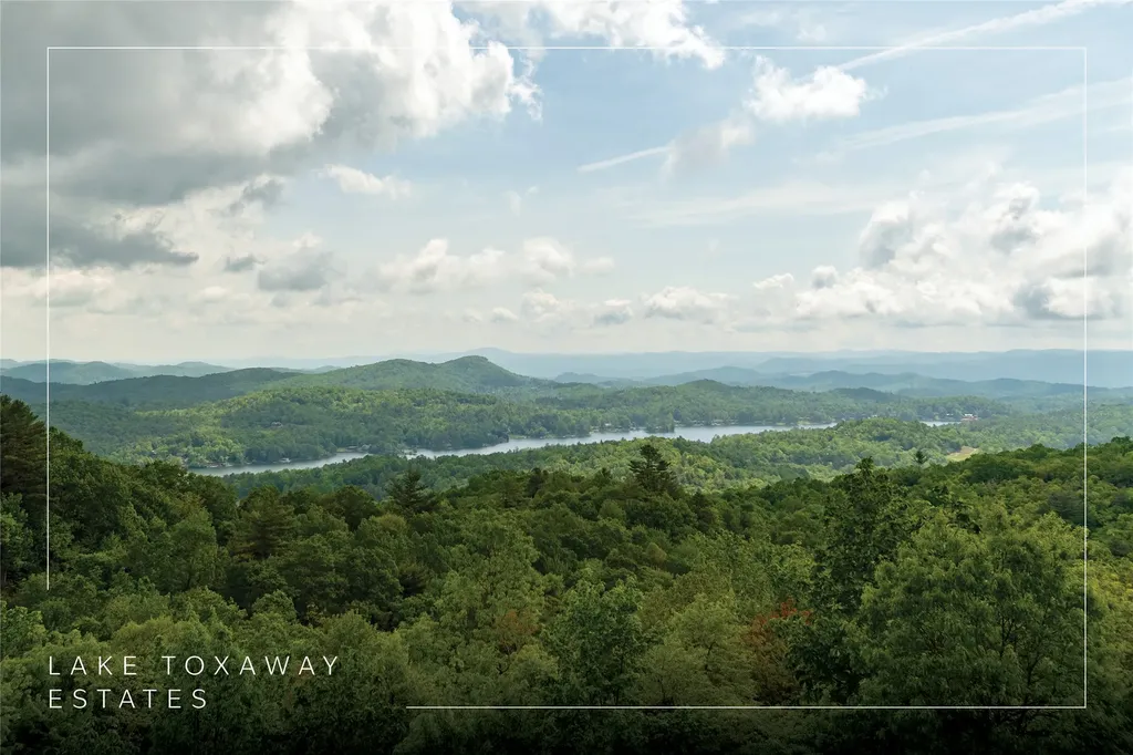 865 Toxaway Drive Lake Toxaway NC 28747