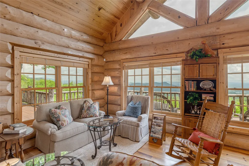 865 Toxaway Drive Lake Toxaway NC 28747