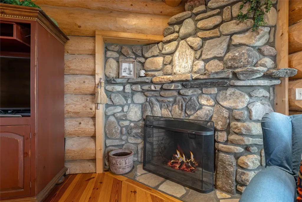 865 Toxaway Drive Lake Toxaway NC 28747
