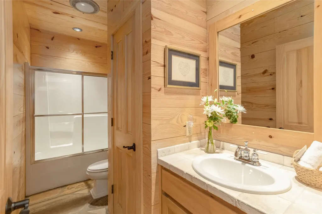 865 Toxaway Drive Lake Toxaway NC 28747