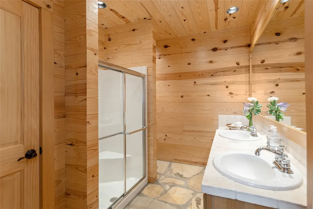 865 Toxaway Drive Lake Toxaway NC 28747