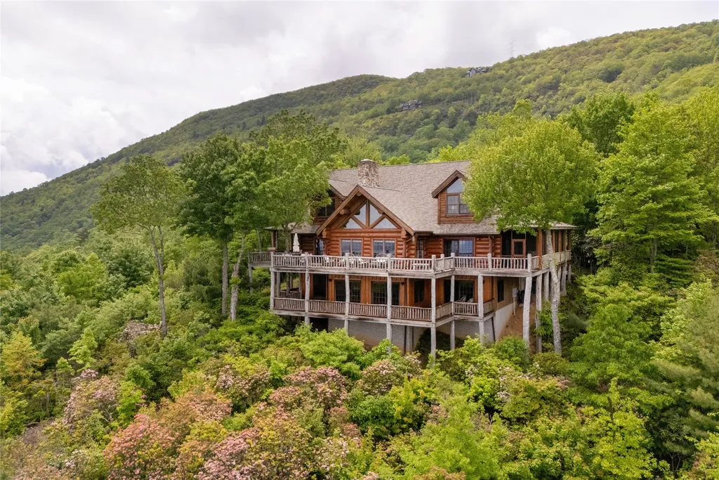 865 Toxaway Drive Lake Toxaway NC 28747