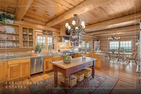 865 Toxaway Drive Lake Toxaway NC 28747