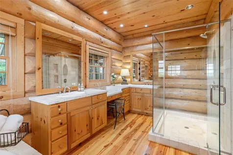 865 Toxaway Drive Lake Toxaway NC 28747