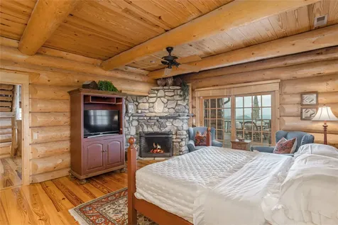 865 Toxaway Drive Lake Toxaway NC 28747