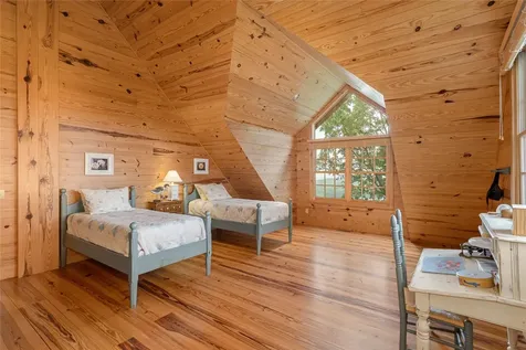 865 Toxaway Drive Lake Toxaway NC 28747