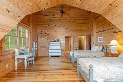 865 Toxaway Drive Lake Toxaway NC 28747