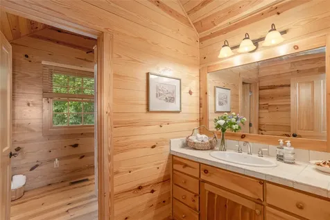 865 Toxaway Drive Lake Toxaway NC 28747