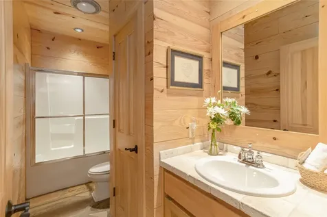 865 Toxaway Drive Lake Toxaway NC 28747