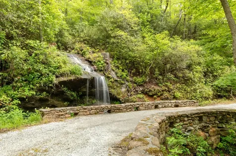 865 Toxaway Drive Lake Toxaway NC 28747