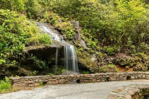 865 Toxaway Drive Lake Toxaway NC 28747