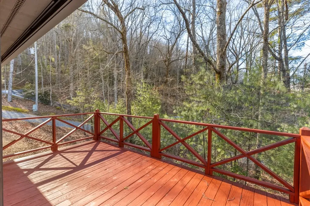 795 Buck Falls Road Highlands NC 28741