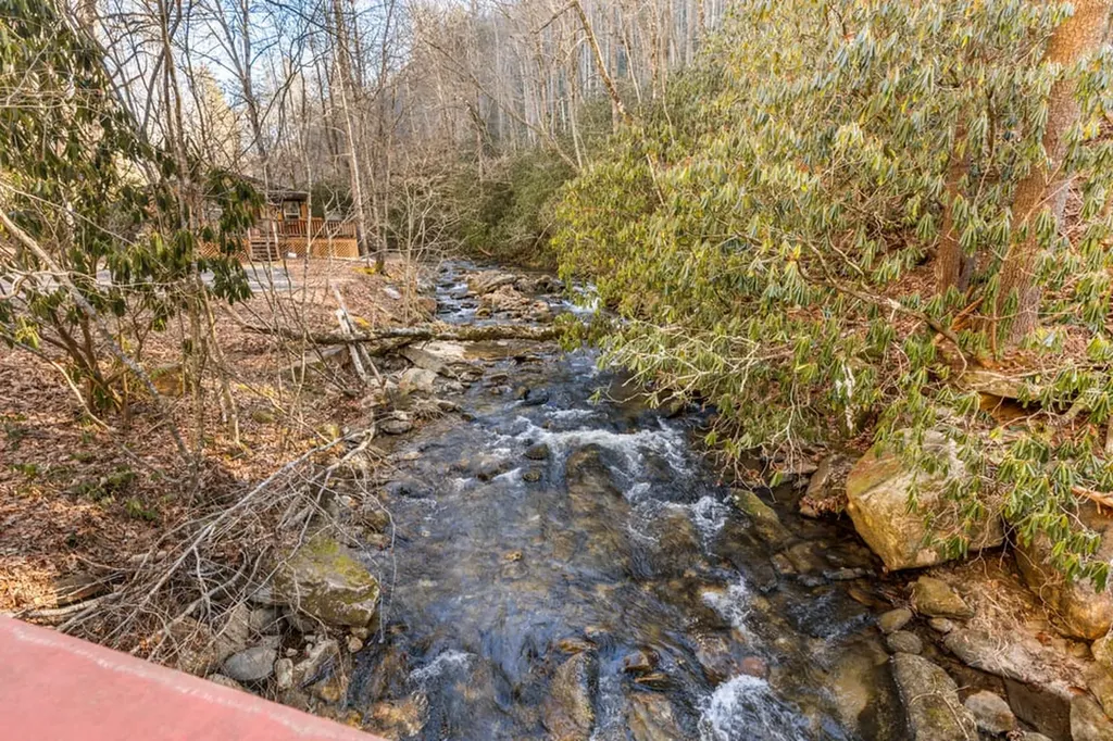 795 Buck Falls Road Highlands NC 28741