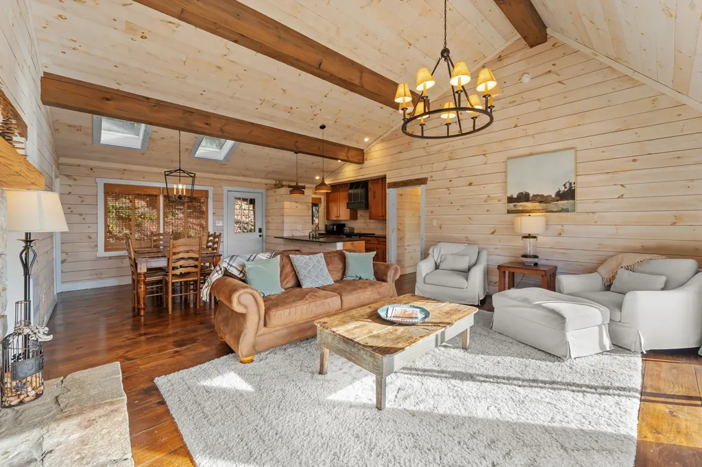 290 Blue Ridge Lane Cashiers NC 28717