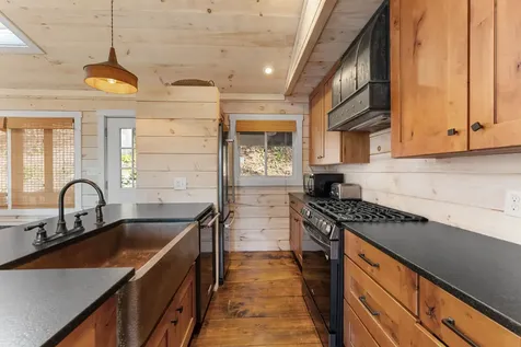 290 Blue Ridge Lane Cashiers NC 28717