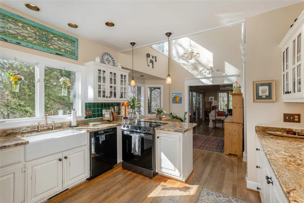 132 Sheepcote Road Cashiers NC 28717