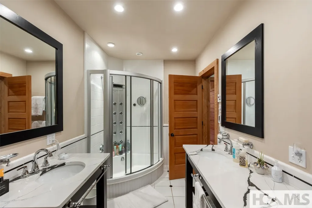 346 Hummingbird Lane Highlands NC 28741