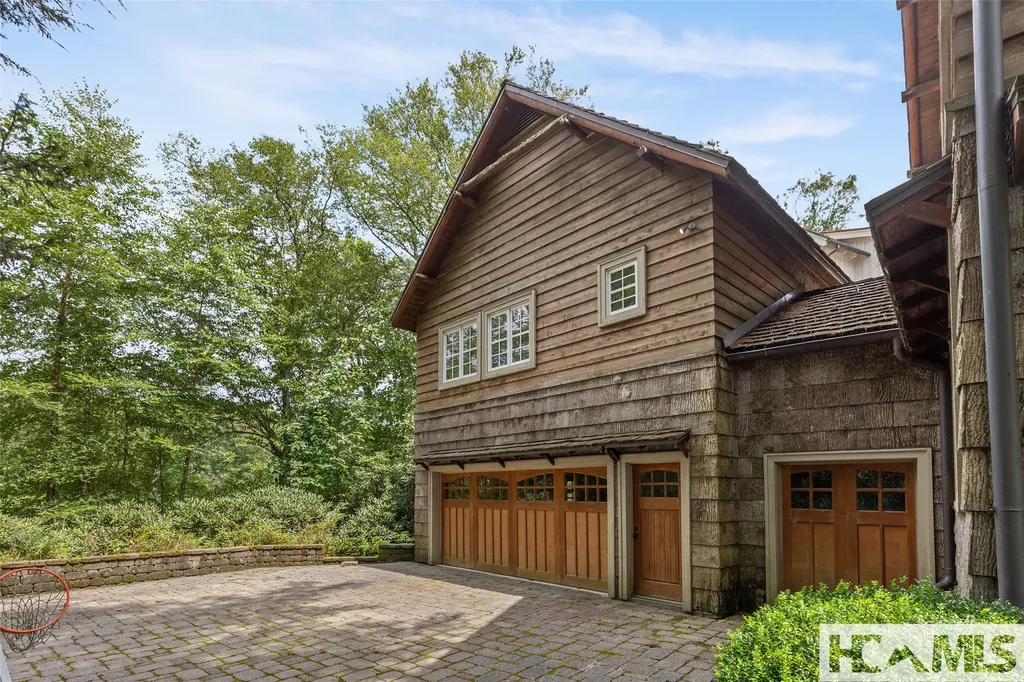 346 Hummingbird Lane Highlands NC 28741