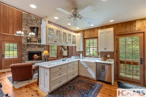 346 Hummingbird Lane Highlands NC 28741