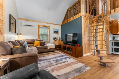 27 Hive Road Glenville NC 28736