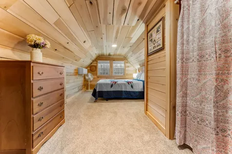 27 Hive Road Glenville NC 28736