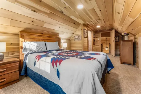 27 Hive Road Glenville NC 28736