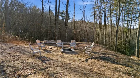 27 Hive Road Glenville NC 28736