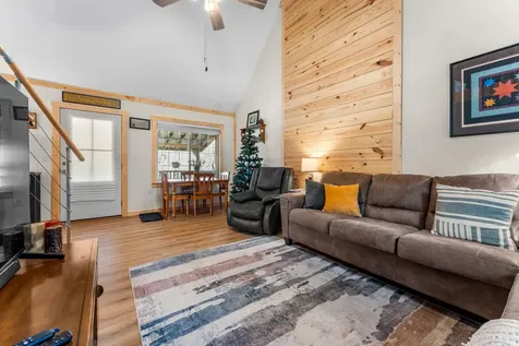 27 Hive Road Glenville NC 28736