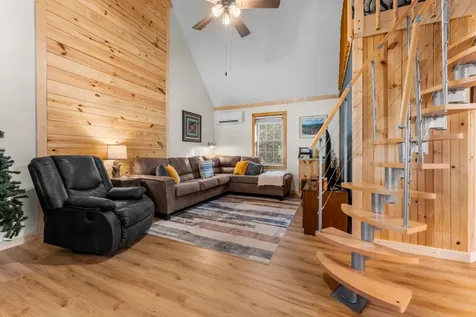 27 Hive Road Glenville NC 28736