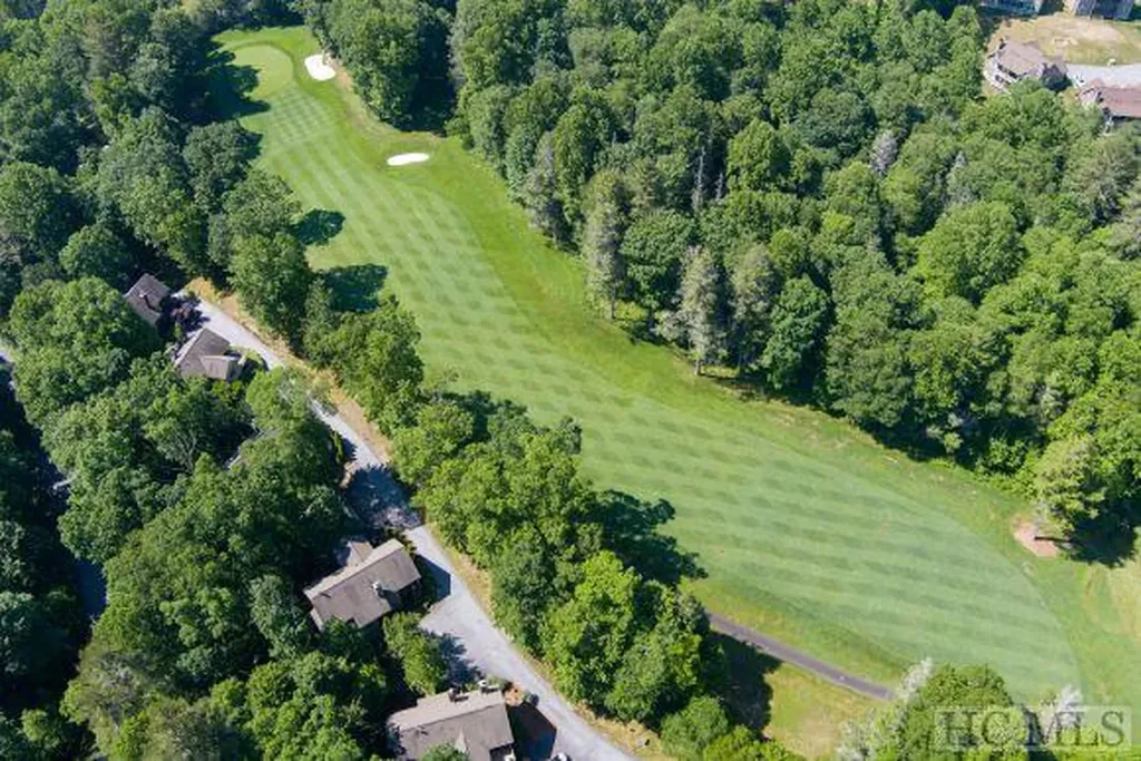 95 Cart Path Cullowhee NC 28723