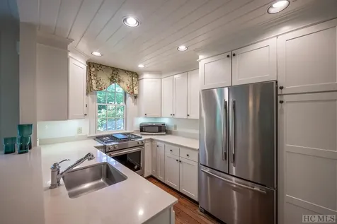 48 Arrowhead Cottage Road Cashiers NC 28717