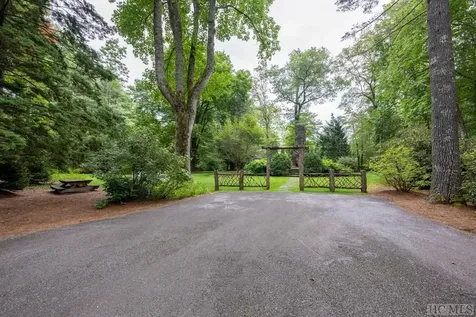 48 Arrowhead Cottage Road Cashiers NC 28717
