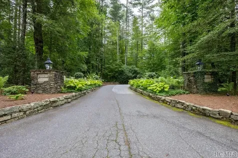 48 Arrowhead Cottage Road Cashiers NC 28717