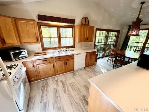 430 Bright Mountain Road Cullowhee NC 28723
