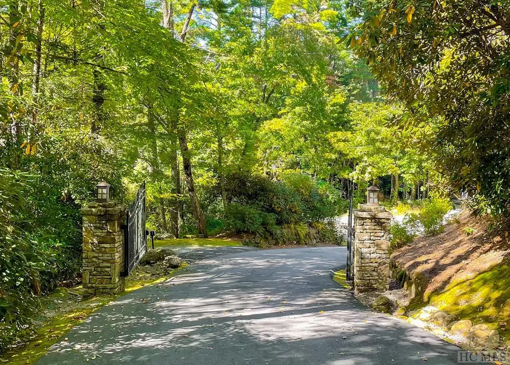 8&9 Woodland Ridge Drive Highlands NC 28741