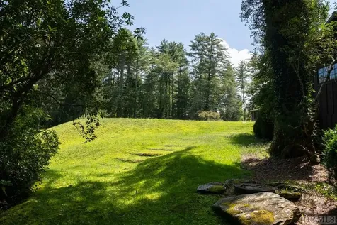 1855 Hwy 107 S Cashiers NC 28717