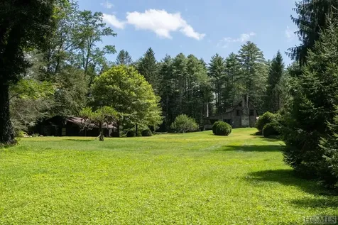 1855 Hwy 107 S Cashiers NC 28717