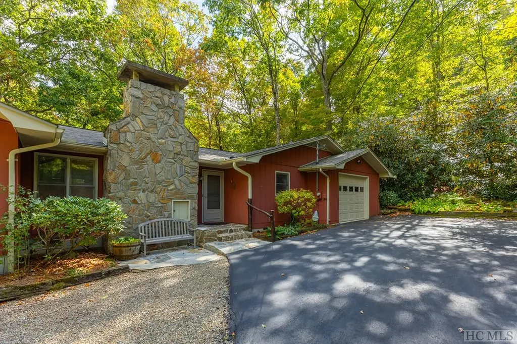 236 Mount Lori Drive Highlands NC 28741
