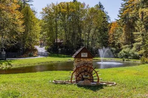 144 Laurel Knob Road Cashiers NC 28717