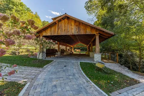 144 Laurel Knob Road Cashiers NC 28717