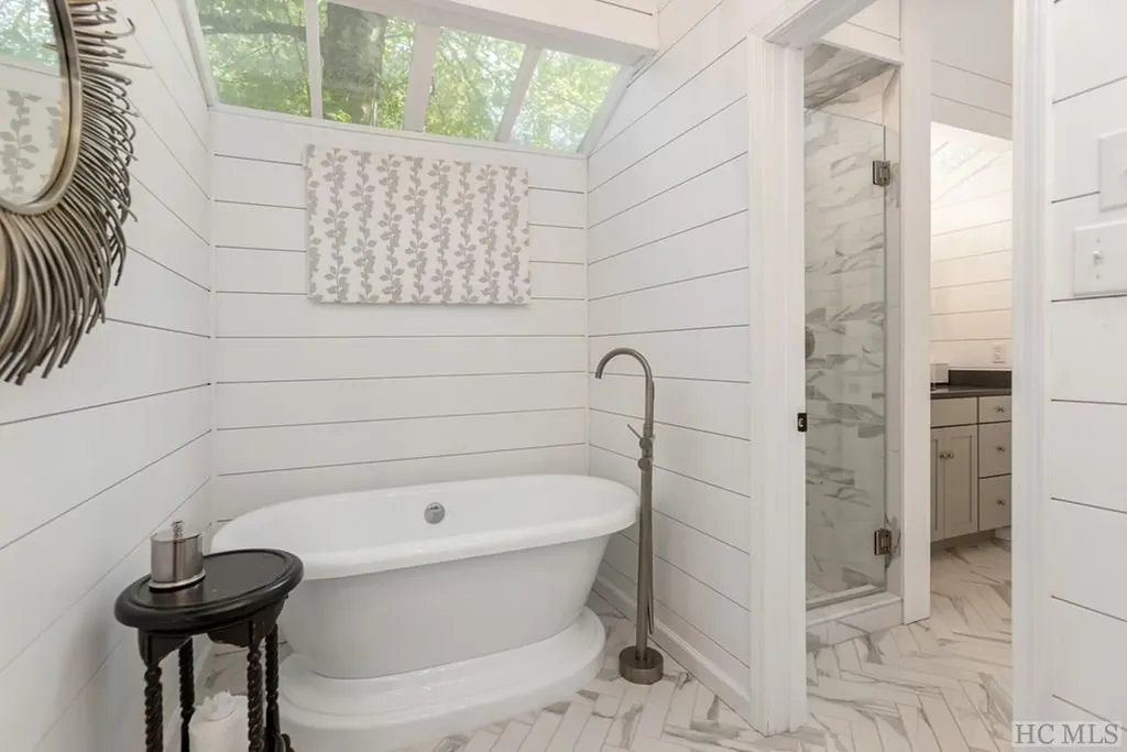 48 St Andrews Drive Sapphire NC 28774