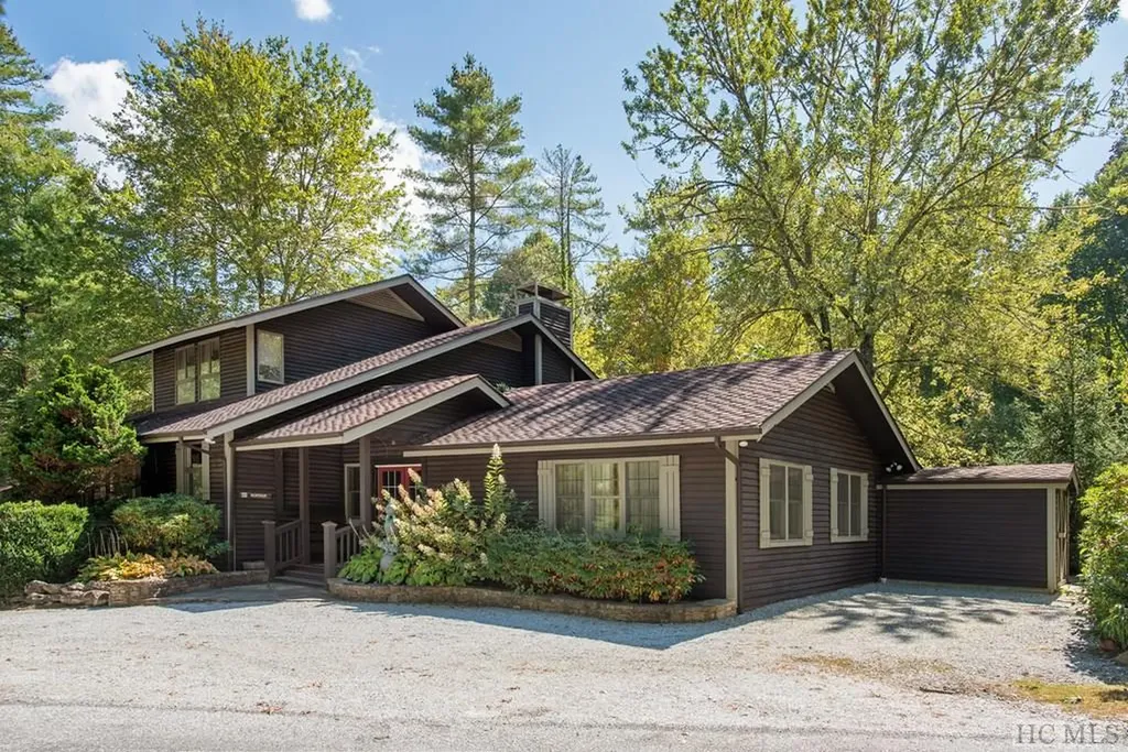 48 St Andrews Drive Sapphire NC 28774