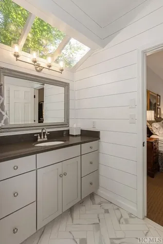 48 St Andrews Drive Sapphire NC 28774