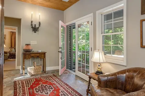 48 St Andrews Drive Sapphire NC 28774
