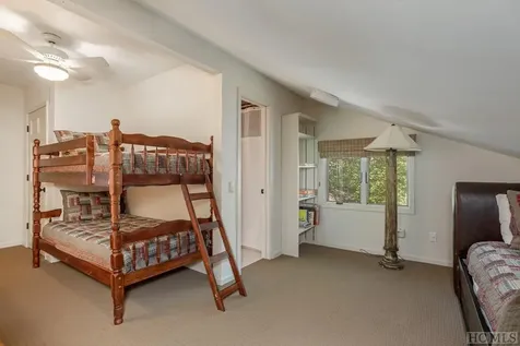 48 St Andrews Drive Sapphire NC 28774