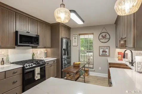 21 Birdnest Road Sapphire NC 28774