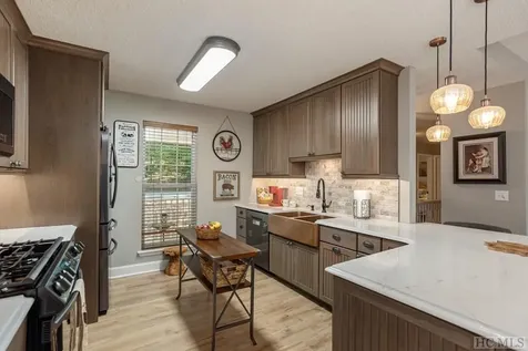 21 Birdnest Road Sapphire NC 28774