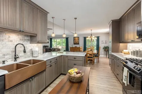 21 Birdnest Road Sapphire NC 28774