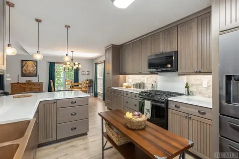 21 Birdnest Road Sapphire NC 28774